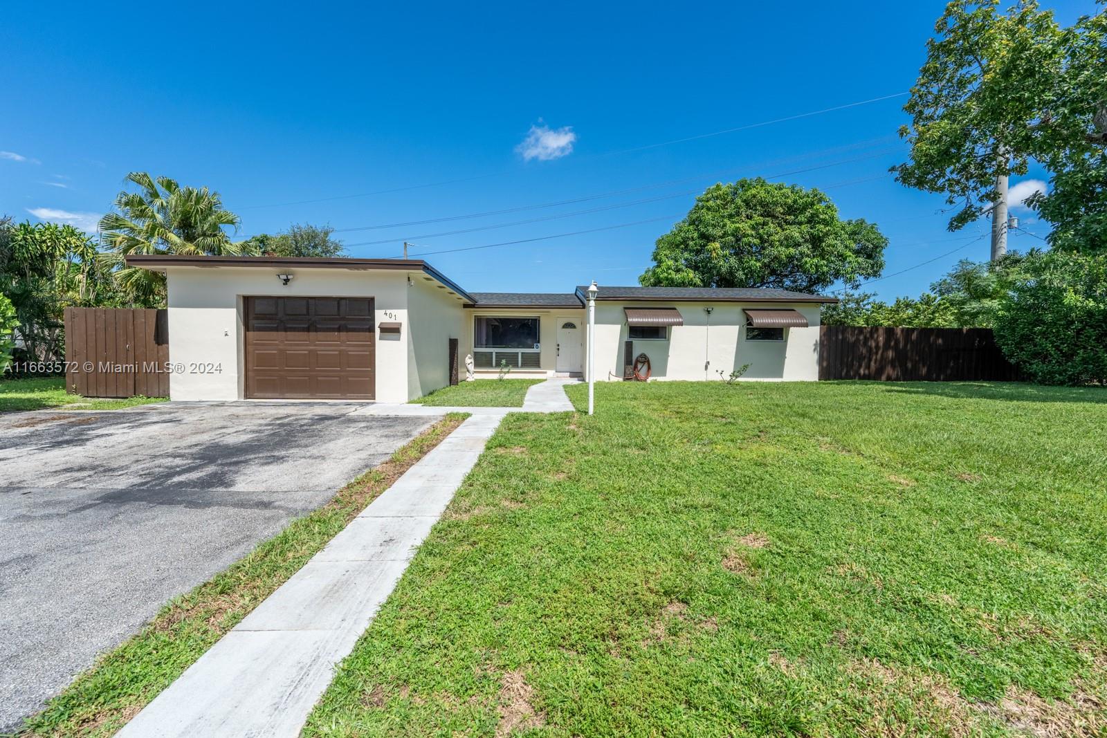 64th Pkwy, Pembroke Pines, FL 33023