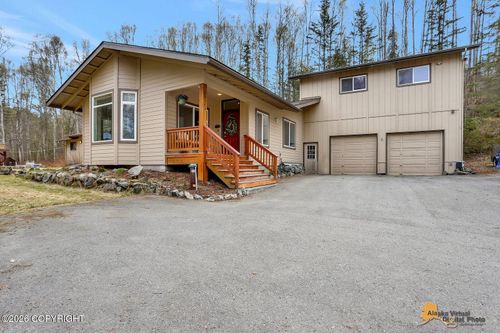 22143 Deer Park Dr, Chugiak, AK, 99567-5327 | Card Image