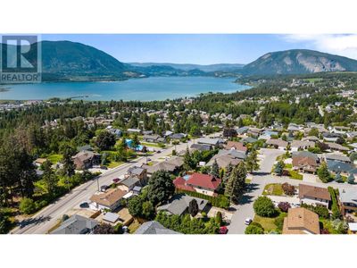 581 21 St Se, House other with 3 bedrooms, 3 bathrooms and 7 parking in Salmon Arm BC | Image 2