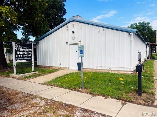 810 & 812 W Oak, Dexter, MO, 63841 | Card Image