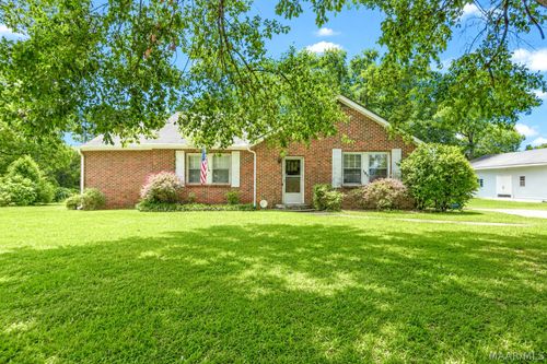 137 Pinehurst St, Tallassee, AL, 36078-2331 | Card Image