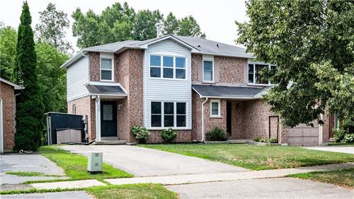 120 Nith River Way, Ayr, ON, N0B1E0 | Card Image
