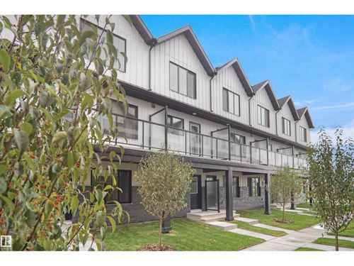 29 Airport Rd Nw, Edmonton, AB, T5G0W6 | Card Image