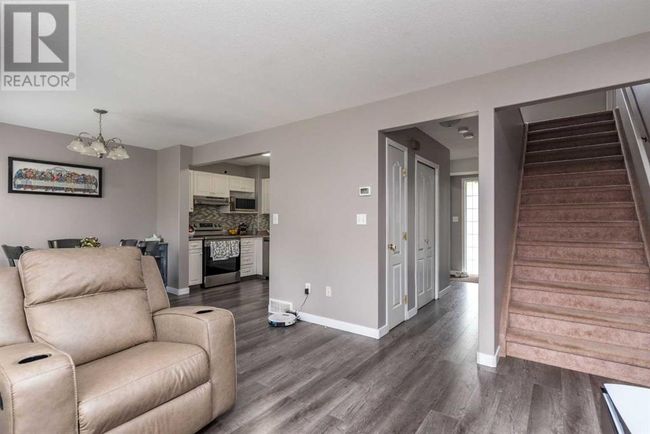 7 - 4501 39 St, Townhouse with 3 bedrooms, 3 bathrooms and 4 parking in Lloydminster SK | Image 27