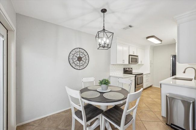 1047 Park Meadow Dr, Condo with 3 bedrooms, 2 bathrooms and null parking in Beaumont TX | Image 9