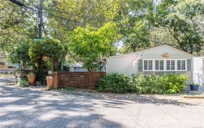 42 Cottage Road, House other with 4 bedrooms, 1 bathrooms and null parking in Baiting Hollow NY | Image 1