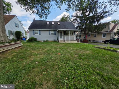 2 Mccarthy Dr, EWING, NJ, 08618-2622 | Card Image