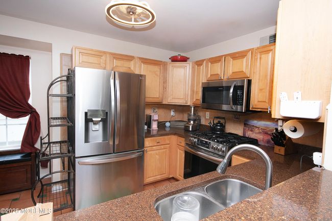 35 - 83 Nathan Blvd, Condo with 3 bedrooms, 3 bathrooms and null parking in Parlin NJ | Image 8