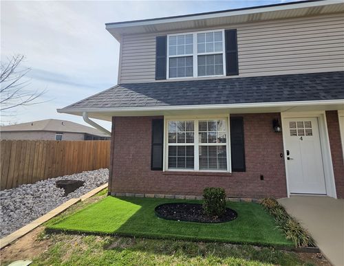 apt-4-2400 Se Jayel Ter, Bentonville, AR, 72712-6189 | Card Image