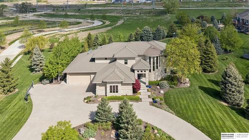 19510 Camden Ave, Elkhorn, NE, 68022-1101 | Card Image
