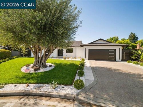 177 Saint Helena Ct, Danville, CA, 94526-5522 | Card Image