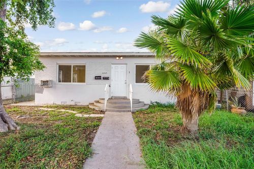 1-2-2025 Fillmore St, Hollywood, FL, 33020-4022 | Card Image