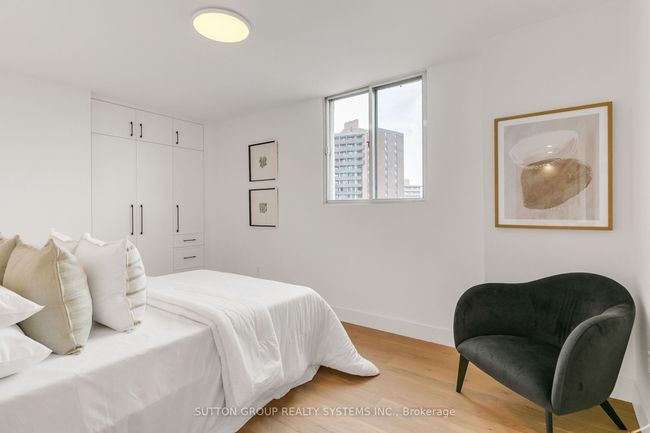 808 - 820 Burnhamthorpe Rd, Condo with 3 bedrooms, 2 bathrooms and 1 parking in Etobicoke ON | Image 30