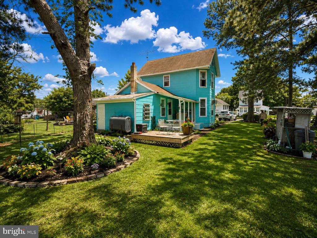 Residential in CRISFIELD