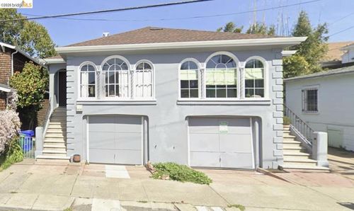 662 45th St, Oakland, CA, 94609-1855 | Card Image