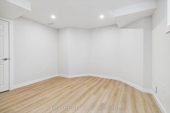 BASMT - 397 Scott Blvd, House other with 2 bedrooms, 1 bathrooms and 1 parking in Milton ON | Image 12