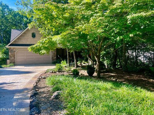 150 Mountain View Dr, Crossville, TN, 38558-4410 | Card Image