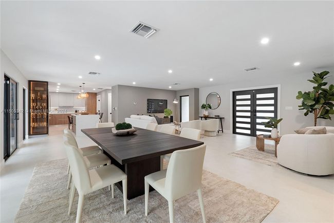 17701 Sw 87 Th Ave, House other with 5 bedrooms, 4 bathrooms and null parking in Palmetto Bay FL | Image 4