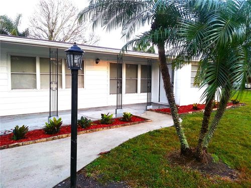 1550 5th Ct, Vero Beach, FL, 32960-5828 | Card Image