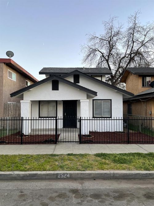 2524 E Grant Ave, Fresno, CA, 93701-2313 | Card Image