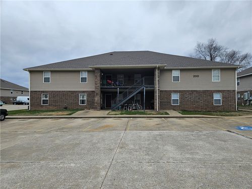 325 Sadie Ln, Centerton, AR, 72719-9493 | Card Image