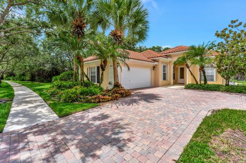8894 Se Retreat Dr, Hobe Sound, FL, 33455-8903 | Card Image