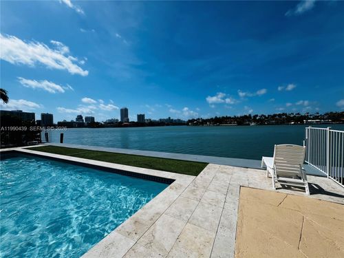 apt-912-960 Bay Dr, Miami Beach, FL, 33141-5644 | Card Image