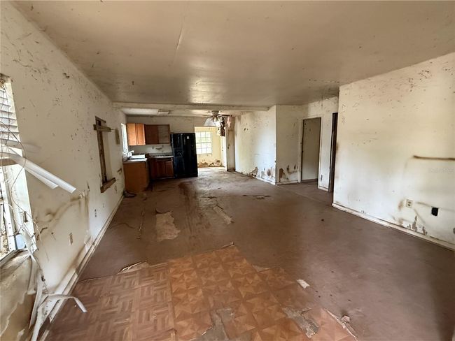 204 Lake St, House other with 2 bedrooms, 2 bathrooms and null parking in Osteen FL | Image 9