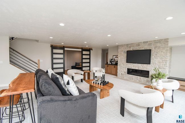 6504 E Hawker Trl, House other with 5 bedrooms, 4 bathrooms and null parking in Sioux Falls SD | Image 56