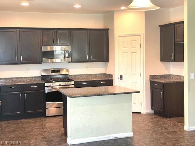 351 Caneflower Ct, House other with 5 bedrooms, 3 bathrooms and null parking in North Las Vegas NV | Image 8