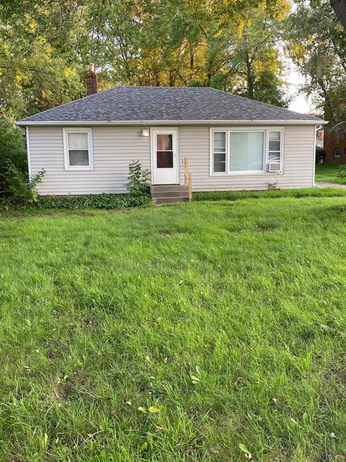 1624 County Road B W, Roseville, MN, 55113-4017 | Card Image