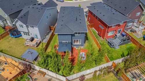 325 Bayview Way Sw, Airdrie, AB, T4B4H3 | Card Image