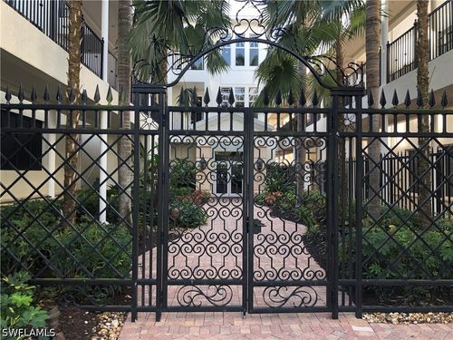 310-1400 Gulf Shore Blvd N, NAPLES, FL, 34102-4994 | Card Image