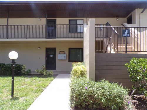 j8-4016 Oakview Dr, Punta Gorda, FL, 33980-2297 | Card Image