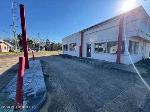 104 Homochitto Street, Natchez, MS, 39120 | Card Image