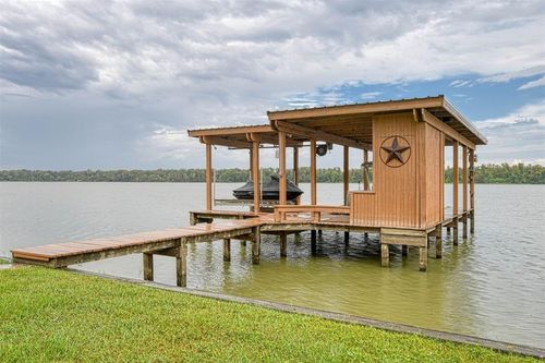 96 Lake View Dr, Huntsville, TX, 77320-0246 | Card Image