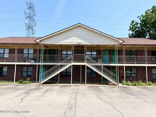 3-3979 Scenic Trl, Shepherdsville, KY, 40165-8941 | Card Image