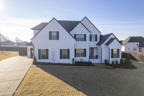 23 Clearwater Cv, Jackson, TN, 38305-1860 | Card Image