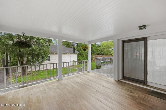 Covered deck | Image 56