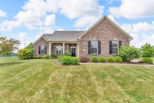 2948 Chalbury Dr, Plainfield, IN, 46168-7802 | Card Image