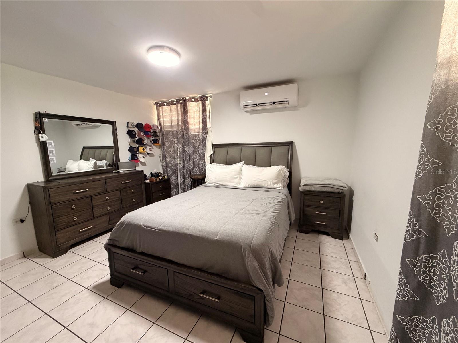Residential Lease en alquiler en SANTA ISABEL, 15419 CALLE FLAMBOYAN URB. PASEOS DE JACARANDA, 1528 m²