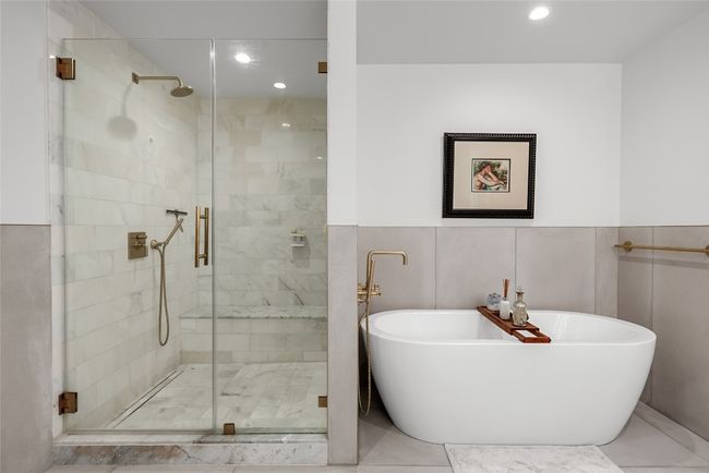 APT-2106 - 70 Rainey St, Condo with 3 bedrooms, 3 bathrooms and 2 parking in Austin TX | Image 7