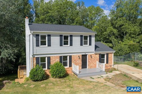 102 Dorset Ct, CHARLOTTESVILLE, VA, 22911-8336 | Card Image