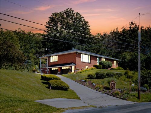 3015 Graham Ave, Windber, PA, 15963-2551 | Card Image