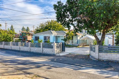 4512 W Watkins Way, Santa Ana, CA, 92704-1157 | Card Image