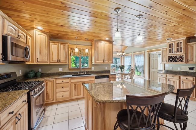 205 Elmhurst Circle, House other with 4 bedrooms, 4 bathrooms and 3 parking in Cranberry Twp PA | Image 8
