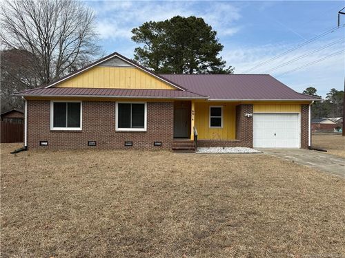 6814 Foxton Ct, Fayetteville, NC, 28304-6033 | Card Image