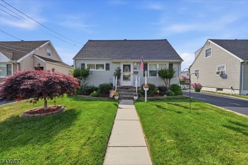 23 Madison St, Belleville, NJ, 07109-1804 | Card Image