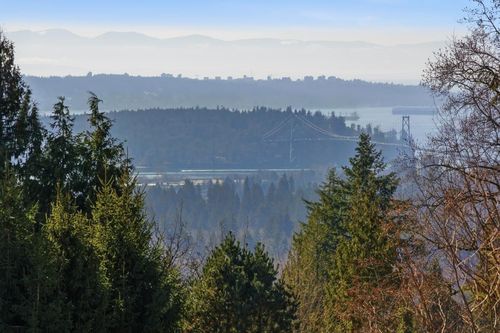 145 E Kensington Rd, North Vancouver, BC, V7N1P2 | Card Image