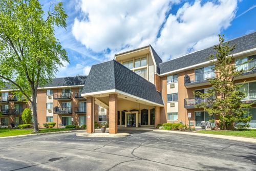 304a-1198 Royal Glen Dr, Glen Ellyn, IL, 60137-7708 | Card Image